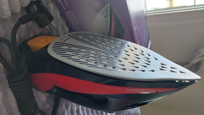 Philips Σίδερο Ατμού 2800W με Αντικολλητική Πλάκα και Συνεχόμενη Παροχή 50gr/min Black/Red